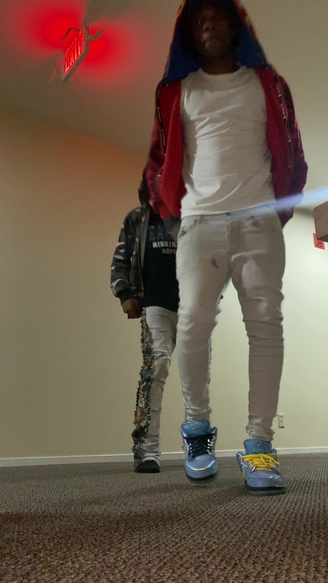 @Keeloww