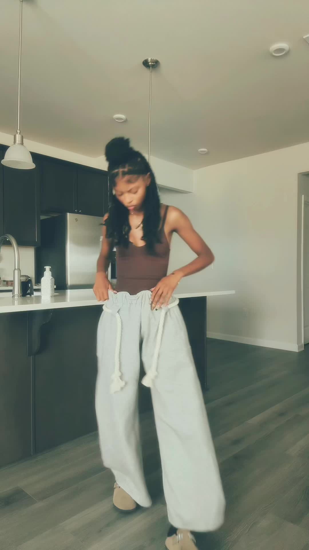 @Niya Riona