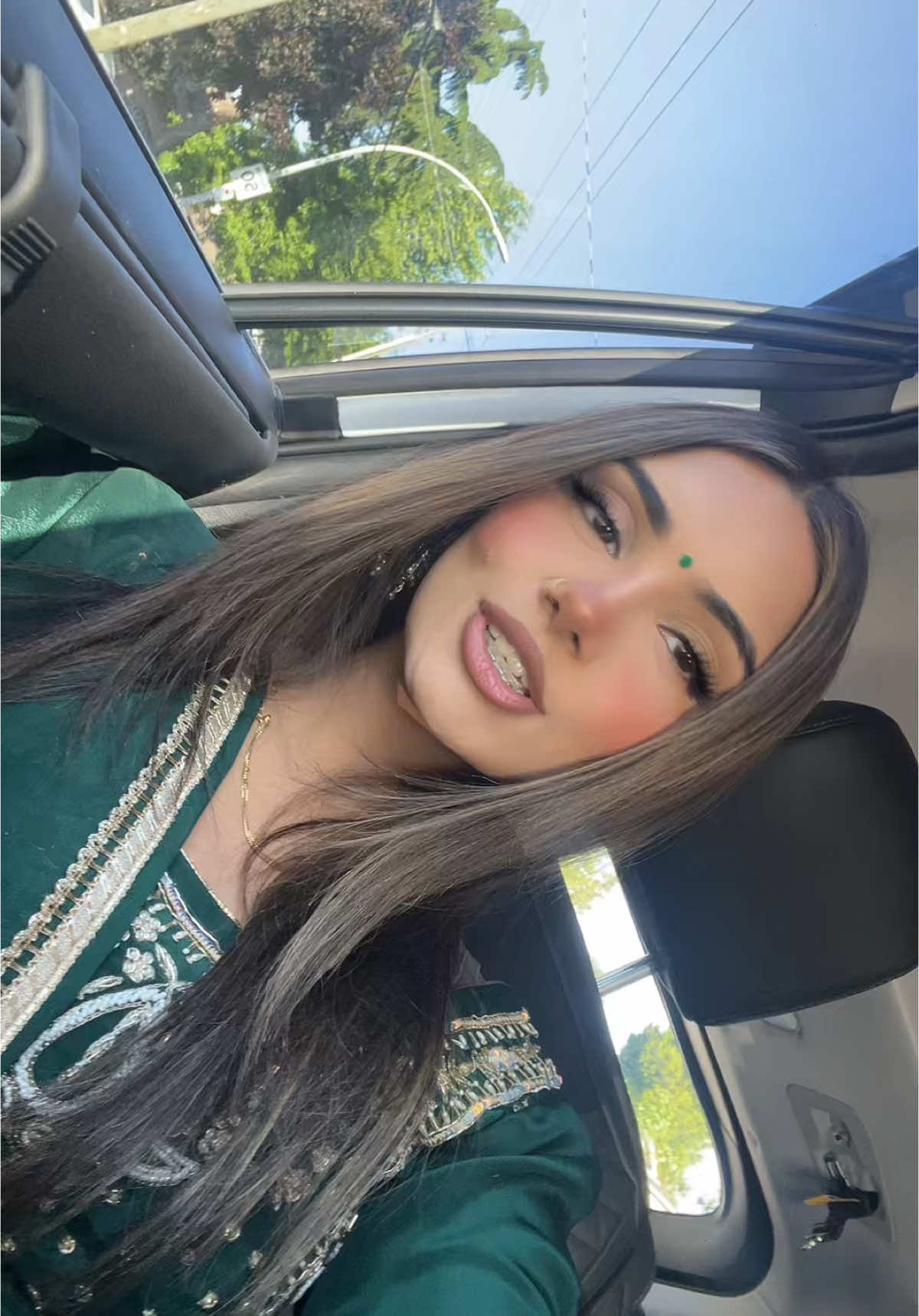 @𝓜𝓪𝓷𝓾