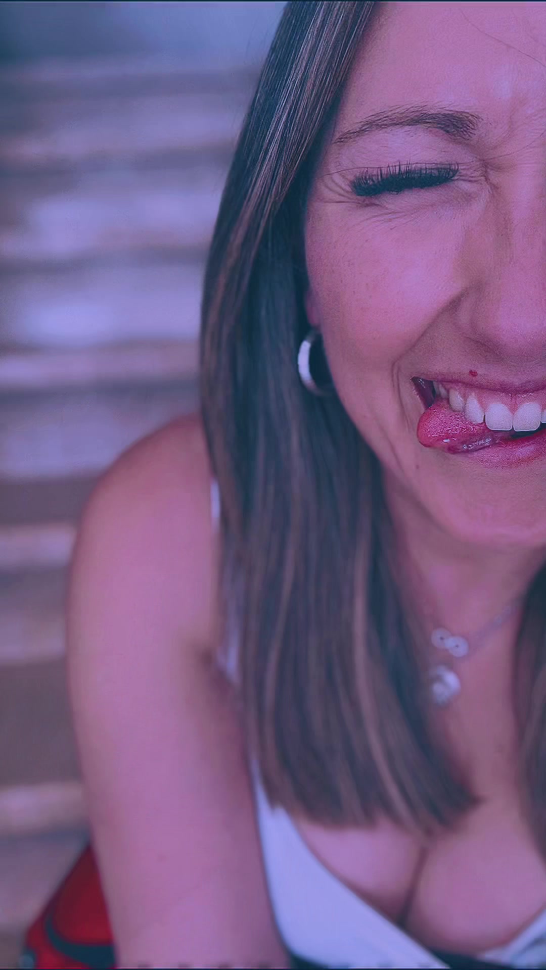 @N&aacute;dia Cirilo