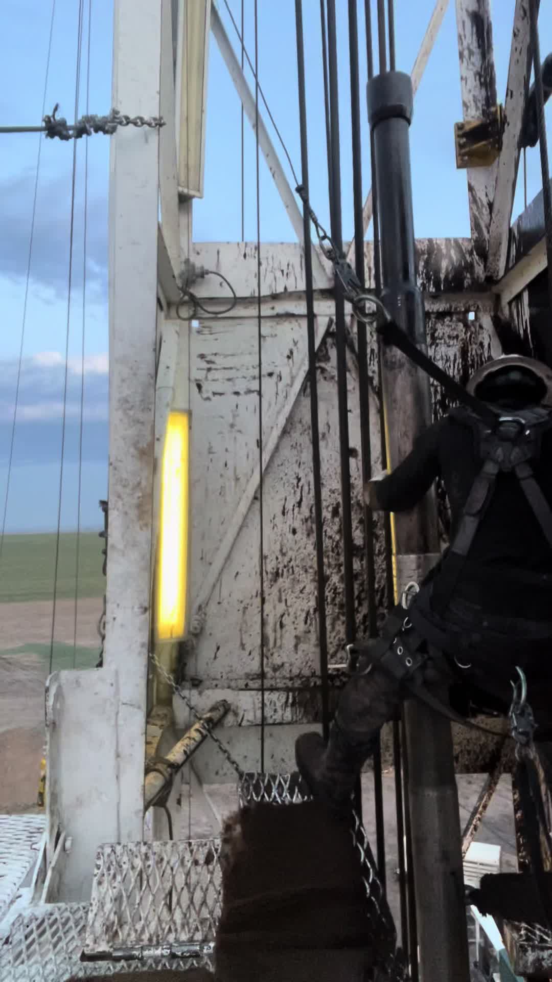 @Anibal 🇬🇹💪💵🛢️
