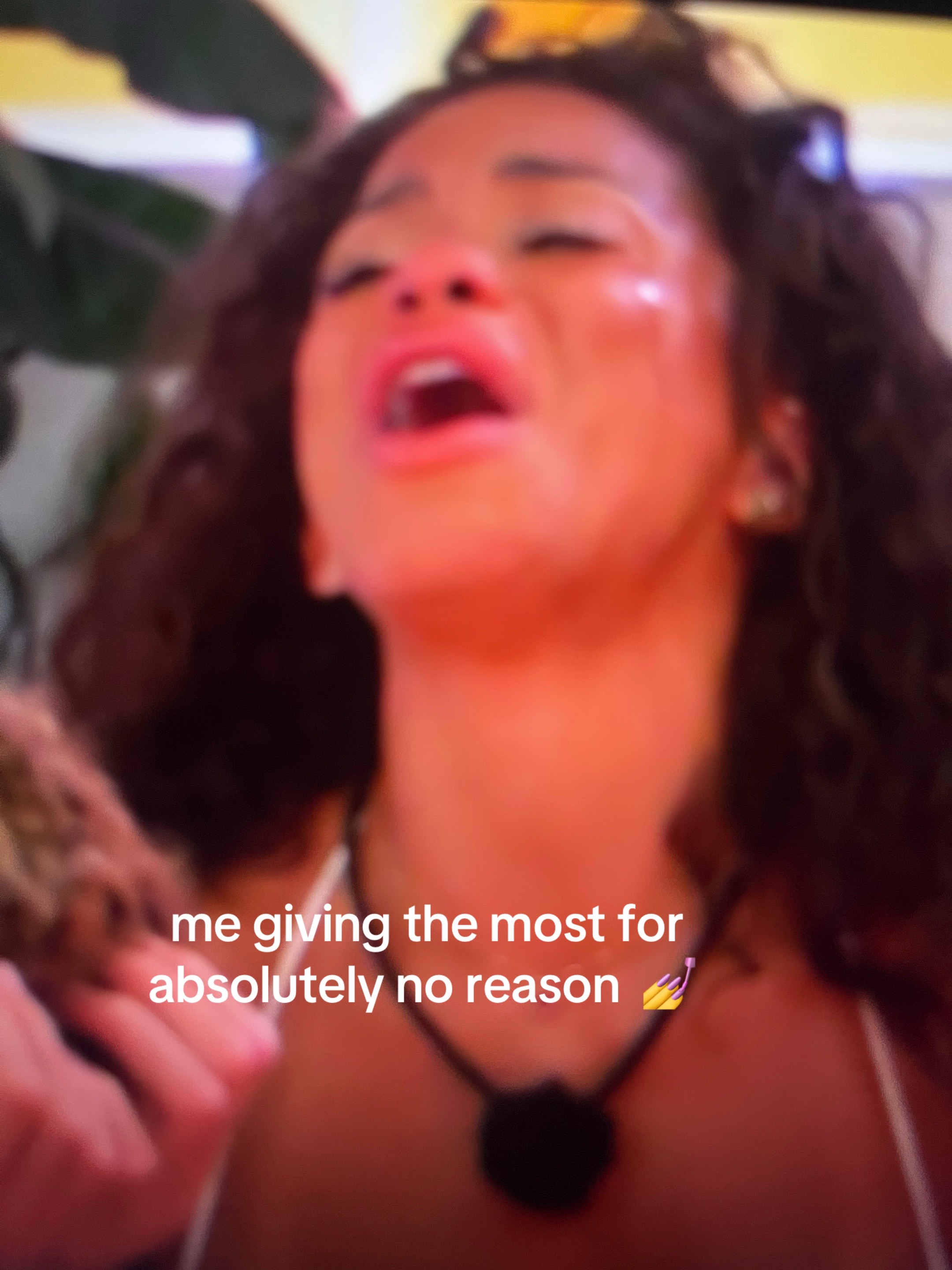 @nia
