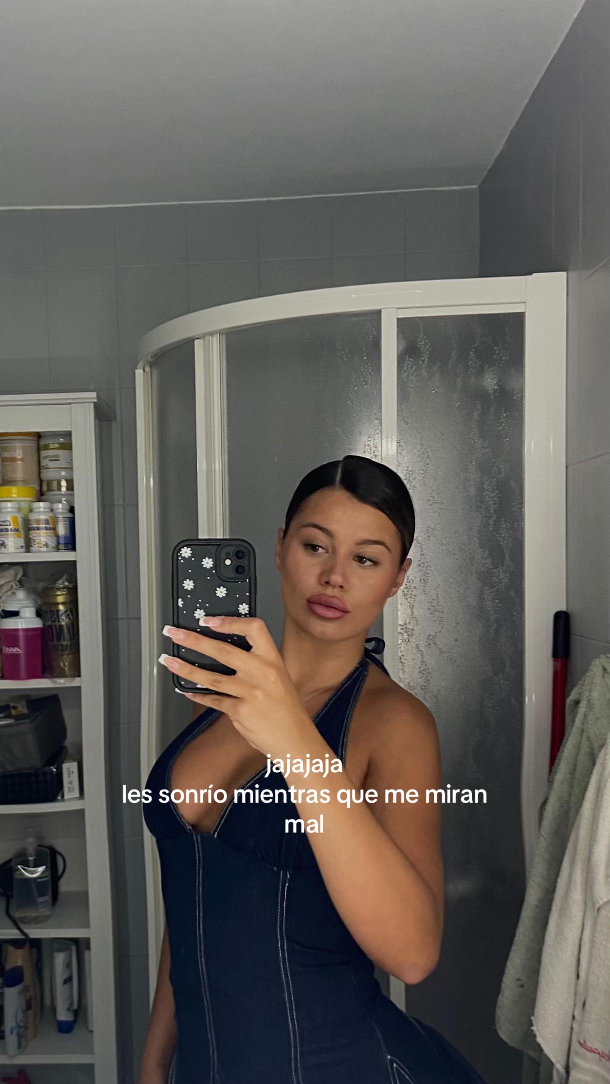 @Sofia🦂