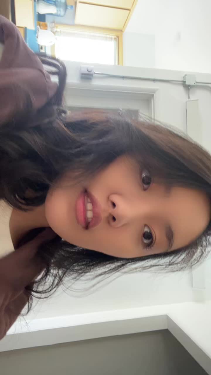 @Zhanelya W