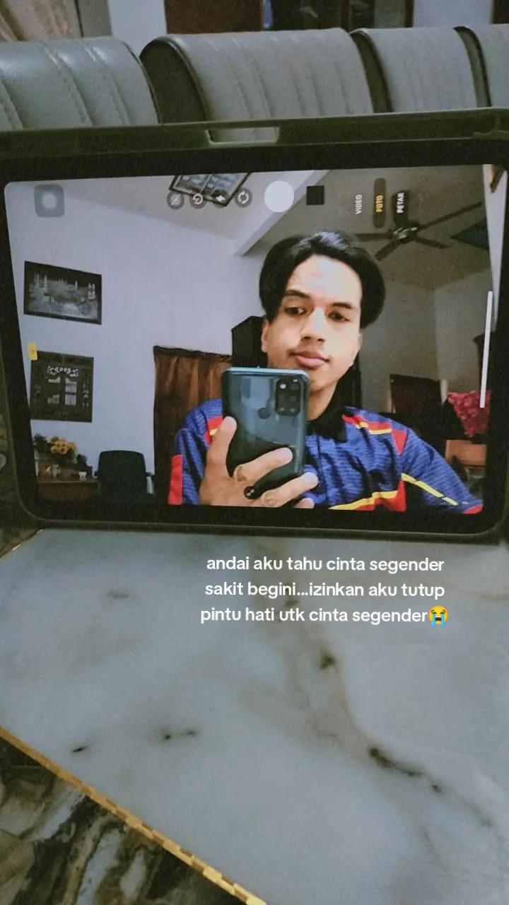 @yrboyyfriend