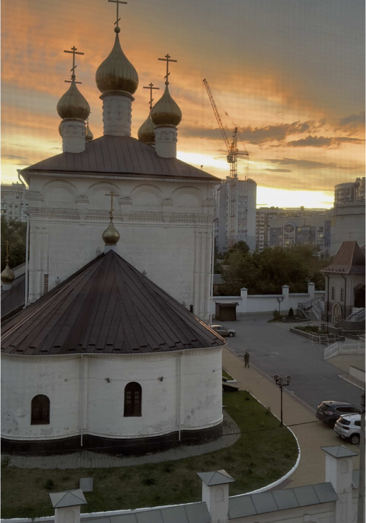 @Максим