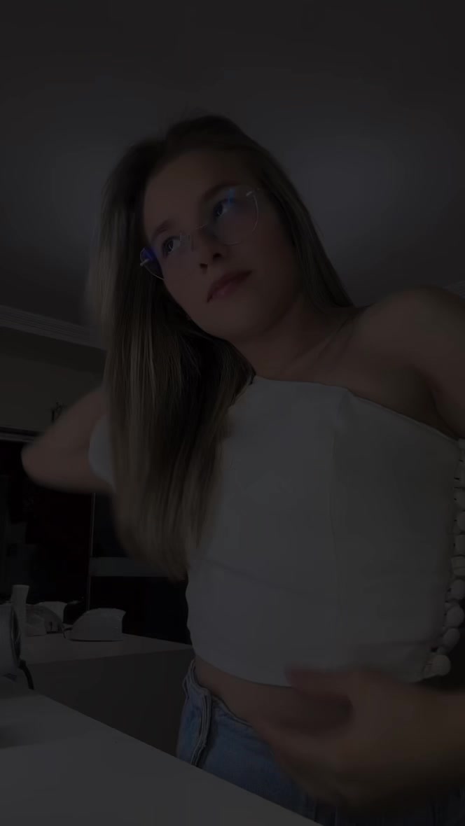@Isabella