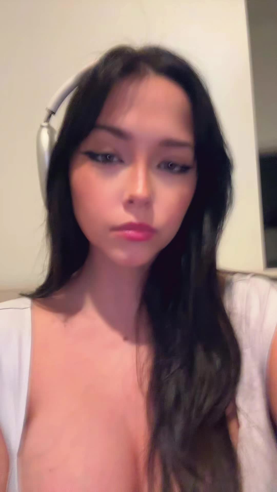 @misschickenbitch
