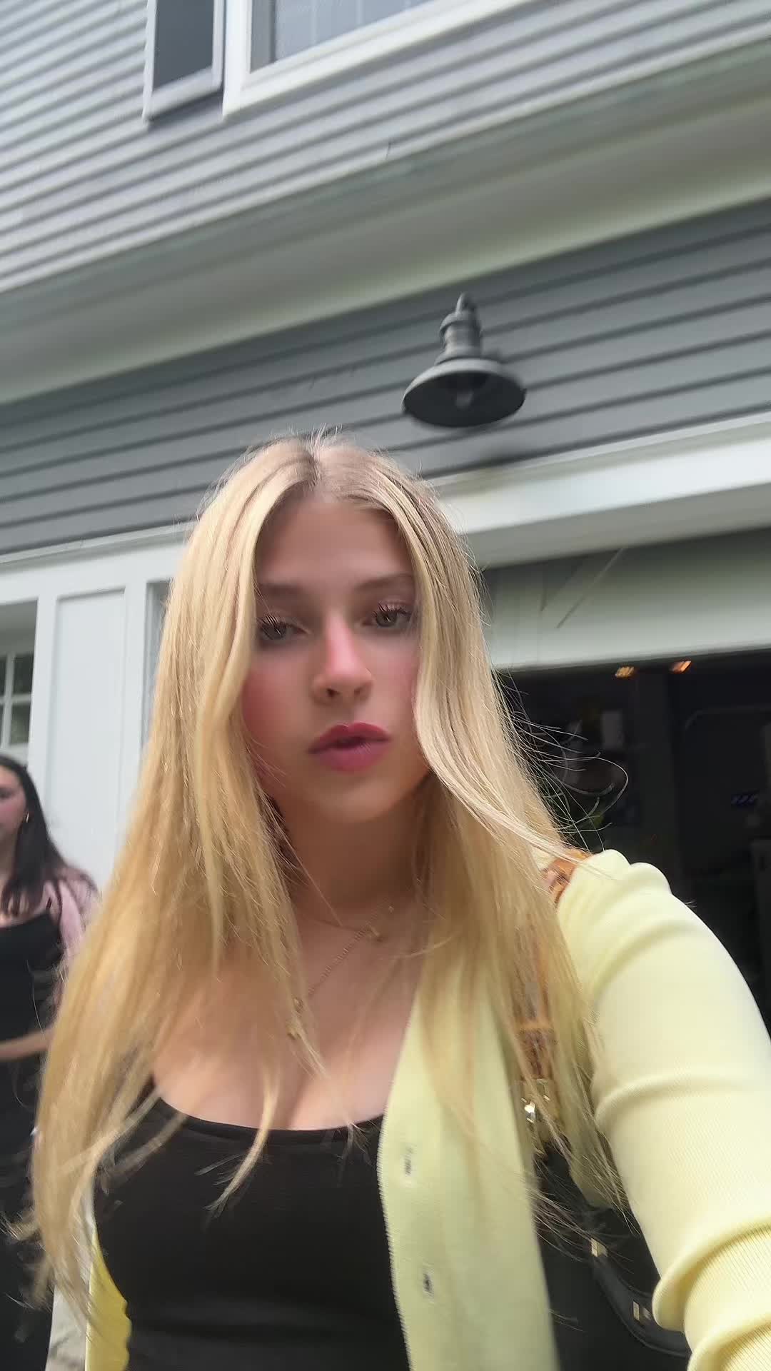 @yourfavblond_101