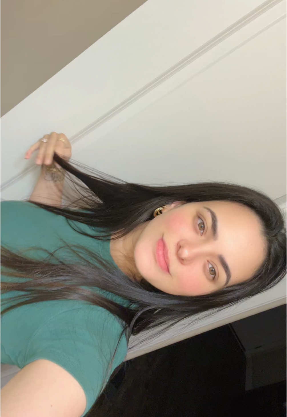 @𝑌𝑖𝑛𝑑𝑟𝑖𝑎 💋
