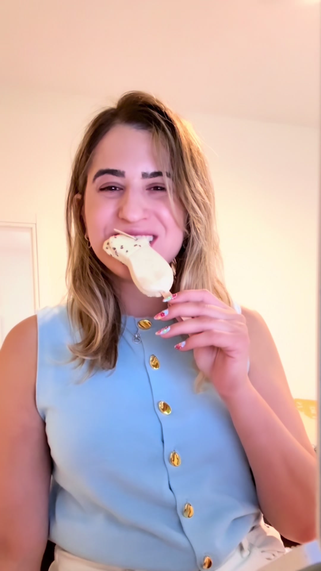 @Maya Agassi🍐יוצרת תוכן ופודית