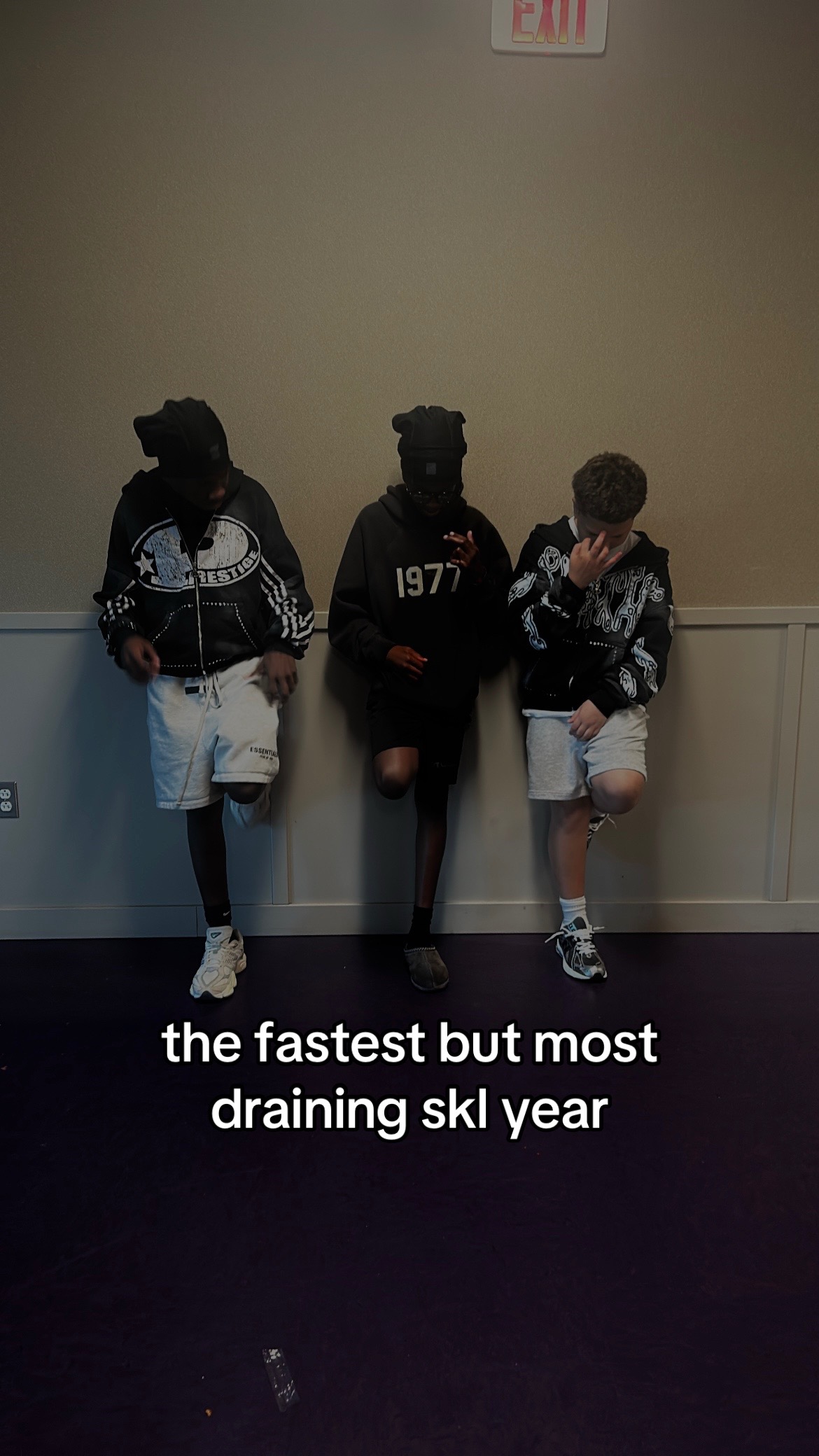 @￶