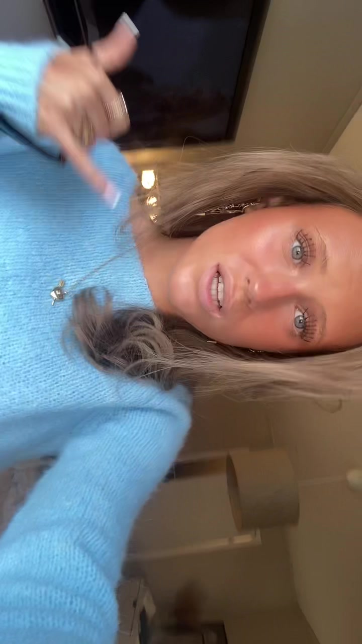 @😽