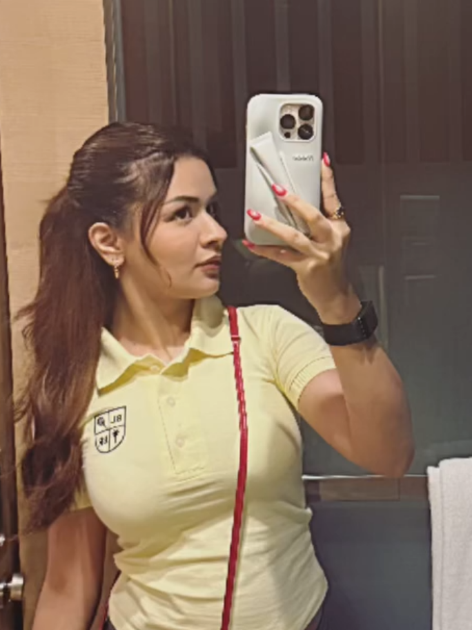 @Avneet Kaur 🔵