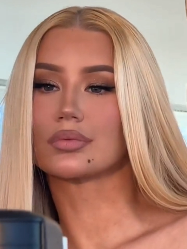 👑👸🏼Princess Iggy👸🏼👑 (princess_iggy1) Urlebird