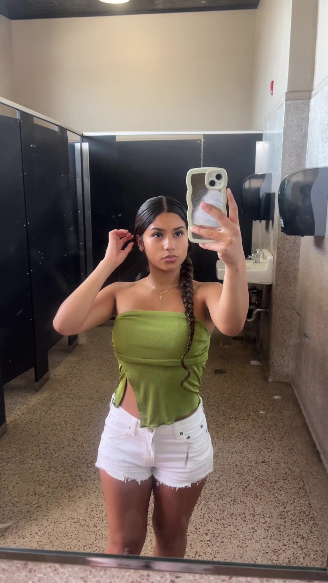 @Bella🌺