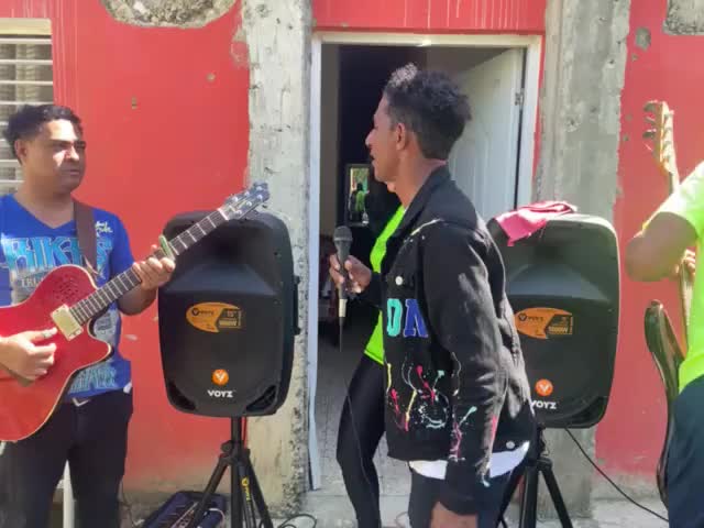 @Raúl Acosta el negro lindo