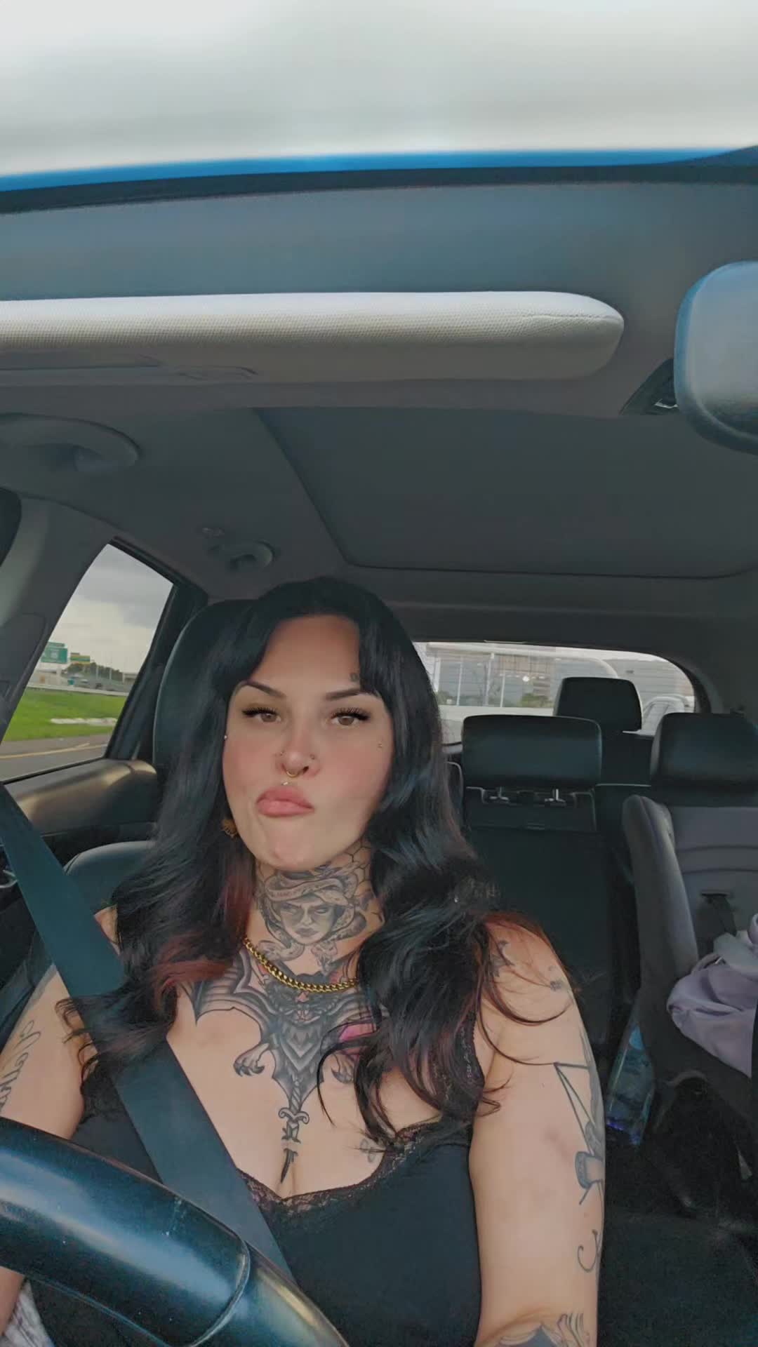 @Amber_pokesholes