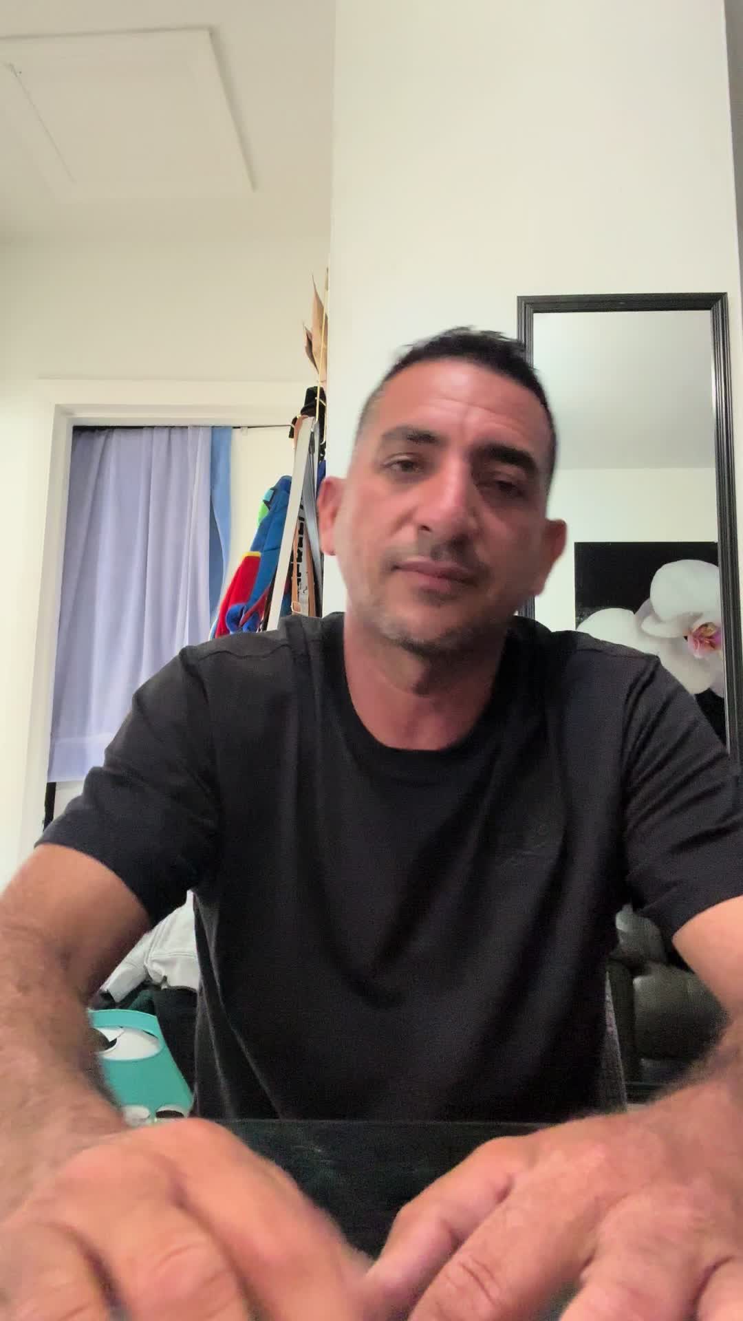 @Noelvis