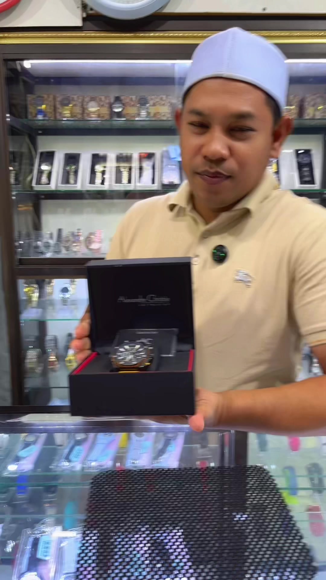 @AW STORE