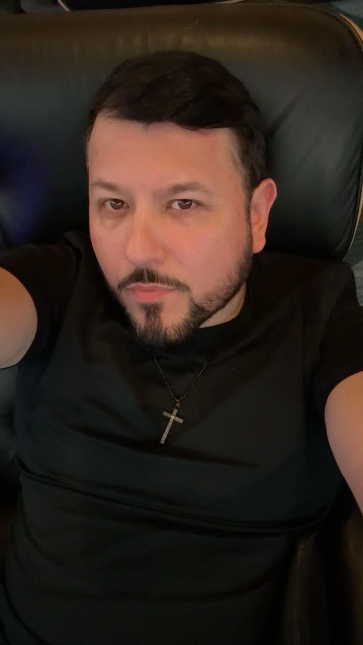 @Roberto Tapia