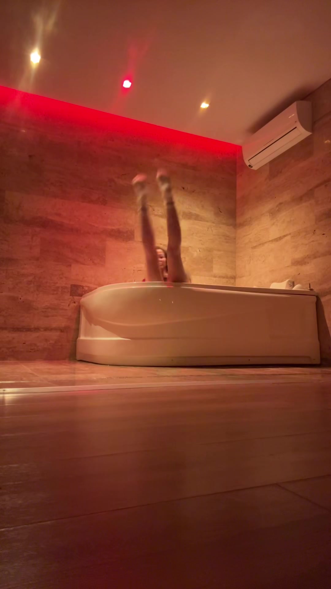 @itsbusie