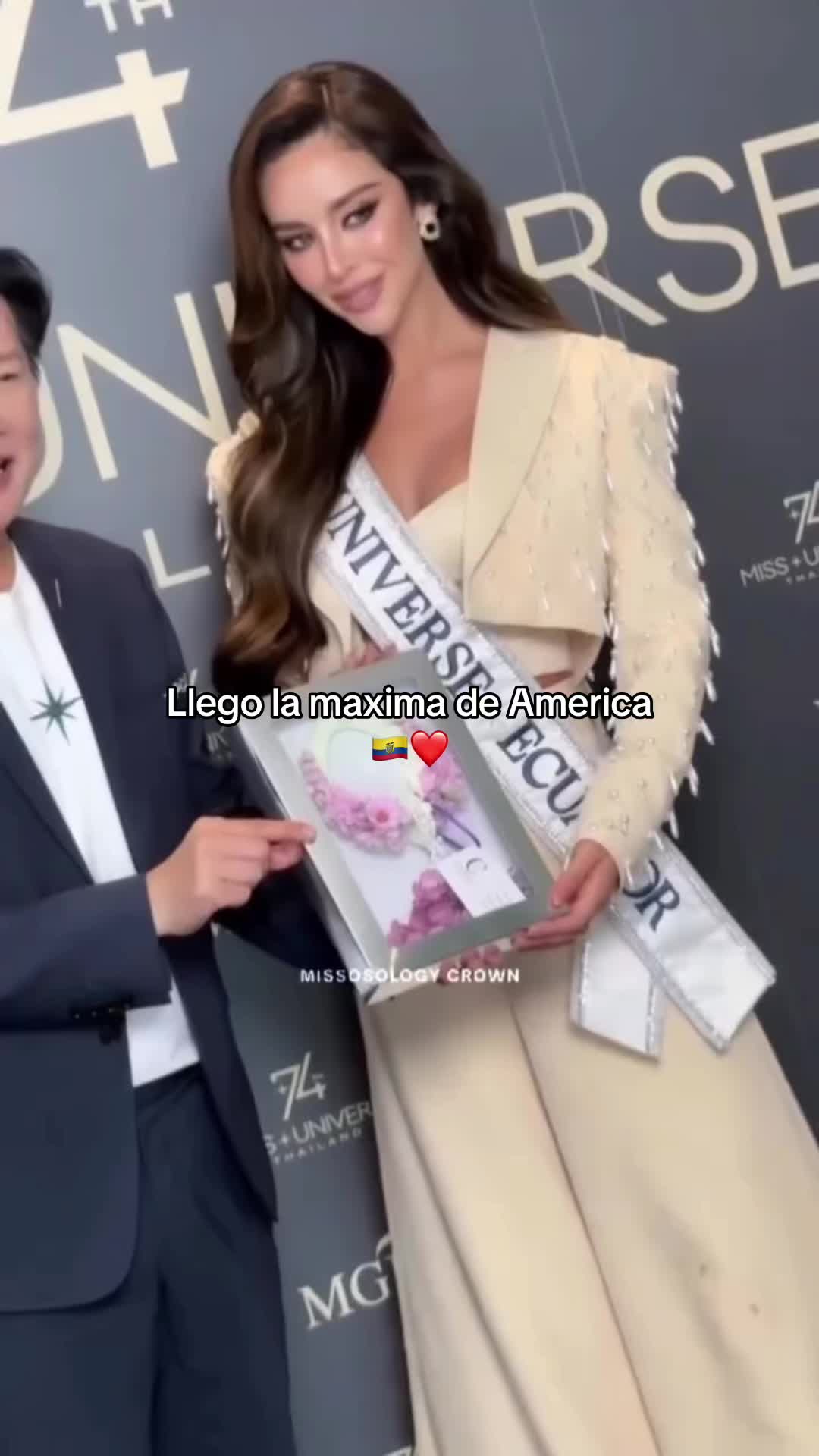 @𝐌𝐎𝐍𝐀𝐑𝐂𝐀