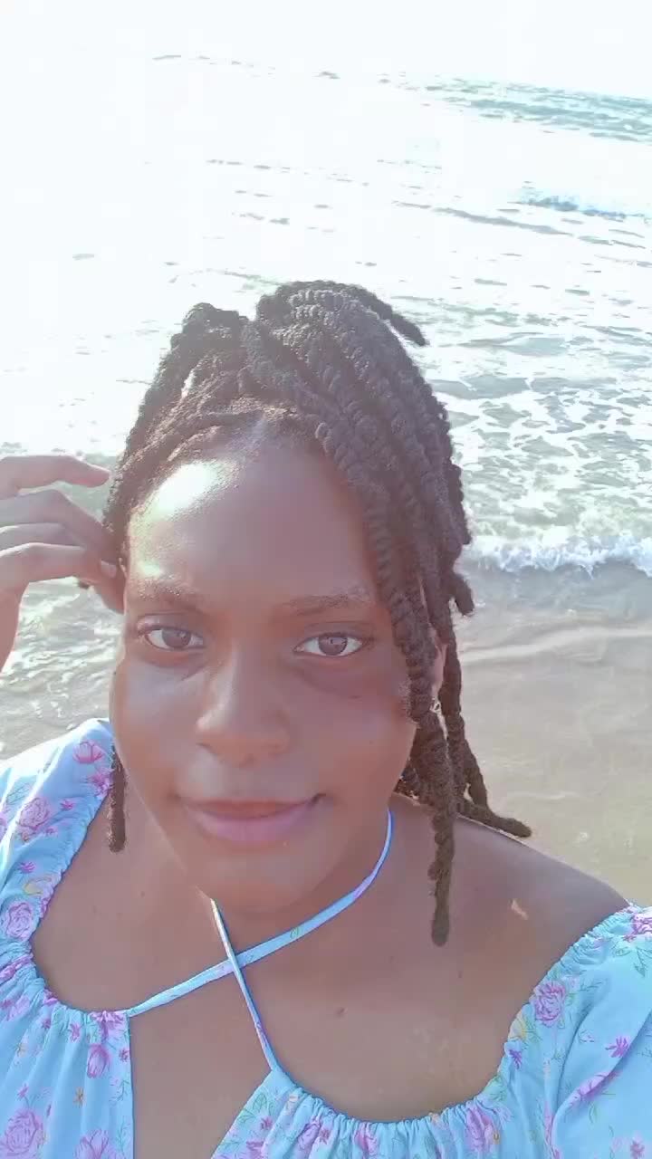 @Intrestellar Ella