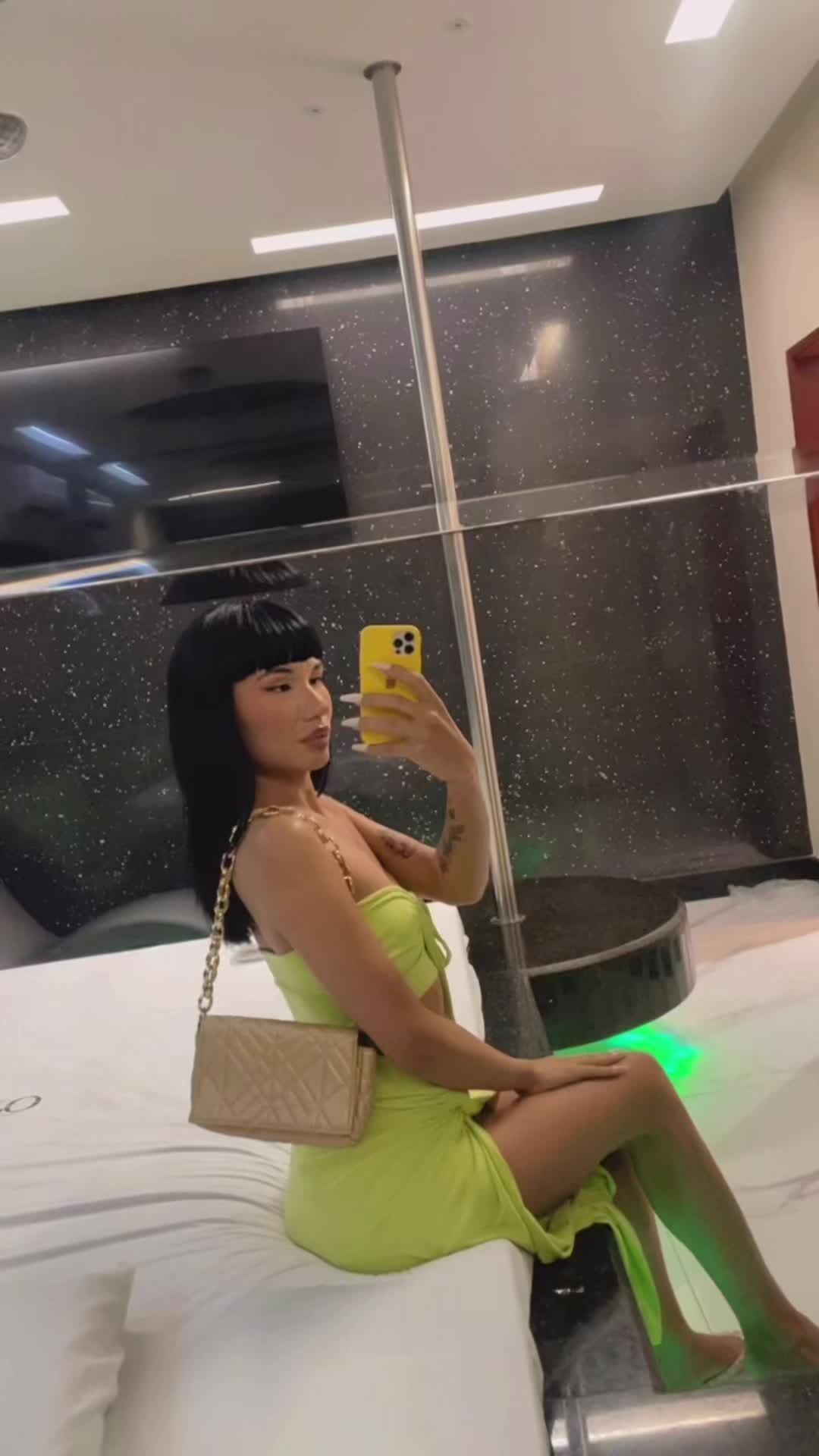 @Naomii