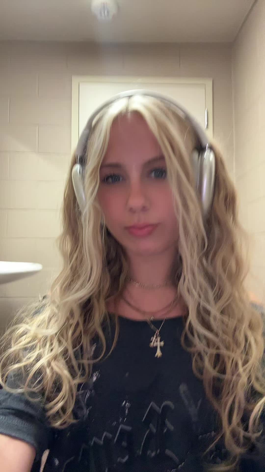 @anja