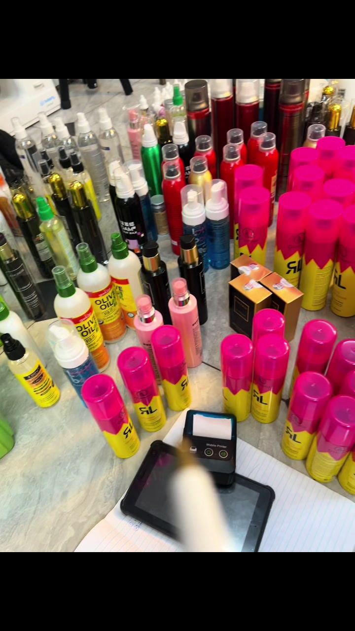 @Lizzy&rsquo;s Hair Studio❤️