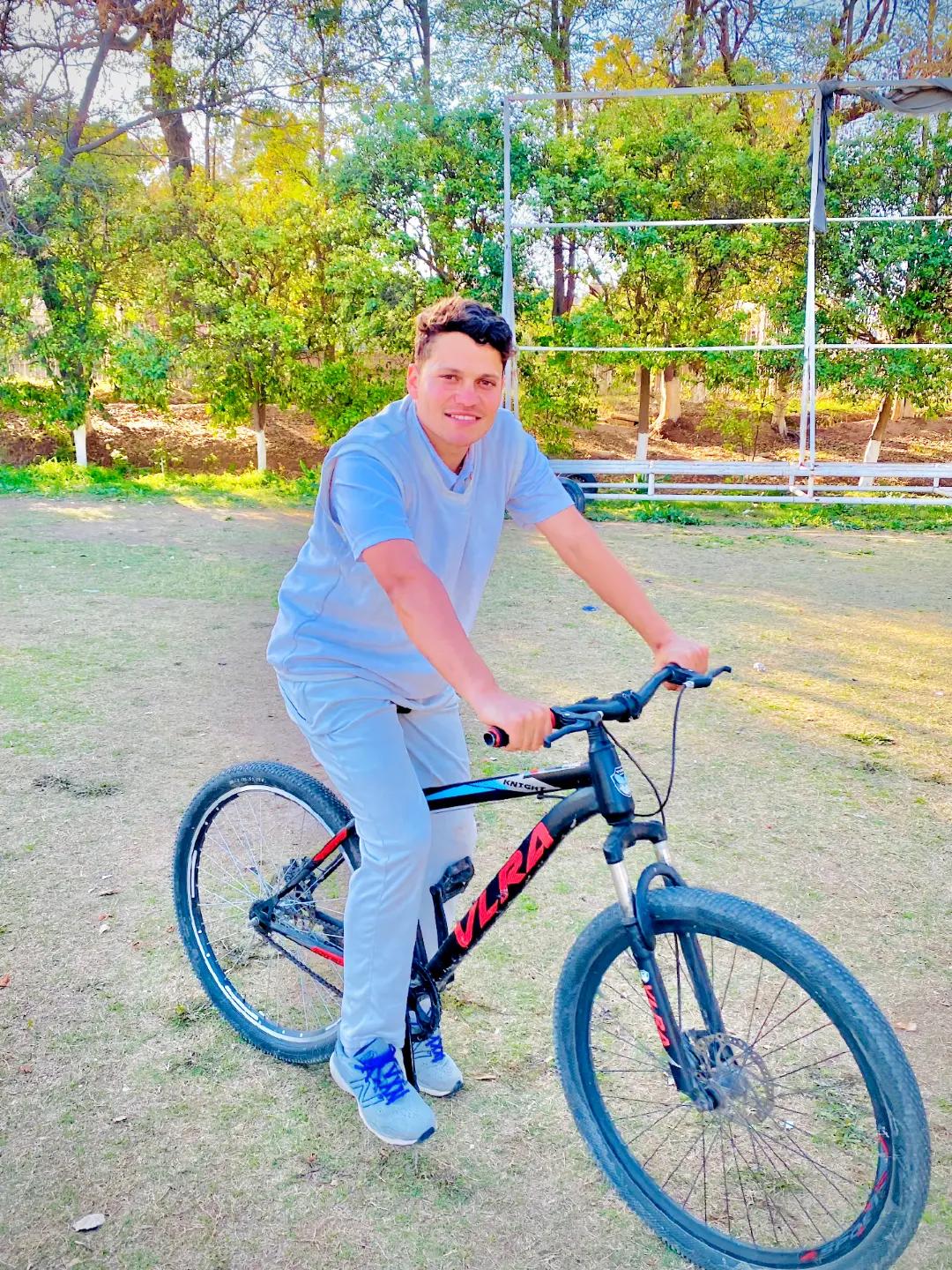 @Billoo8🏏