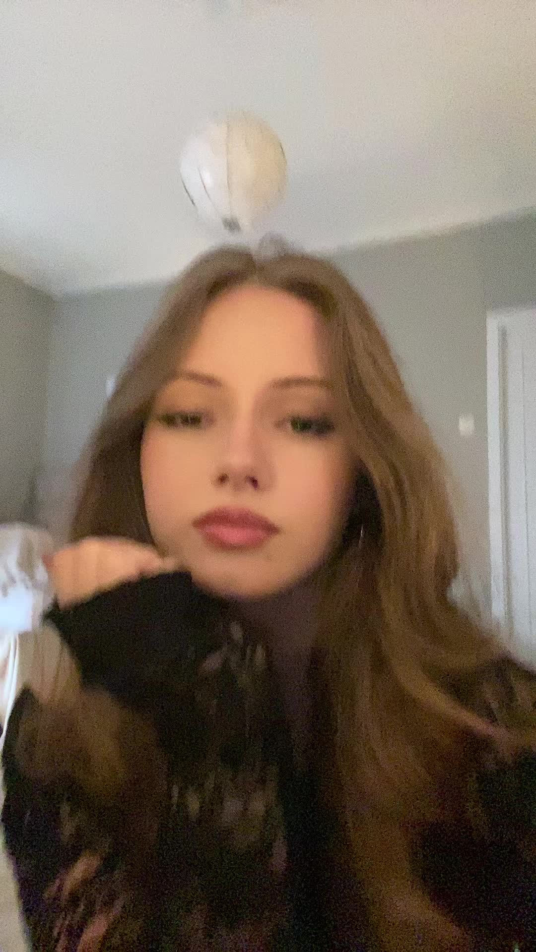 @olivialejonmacinnes