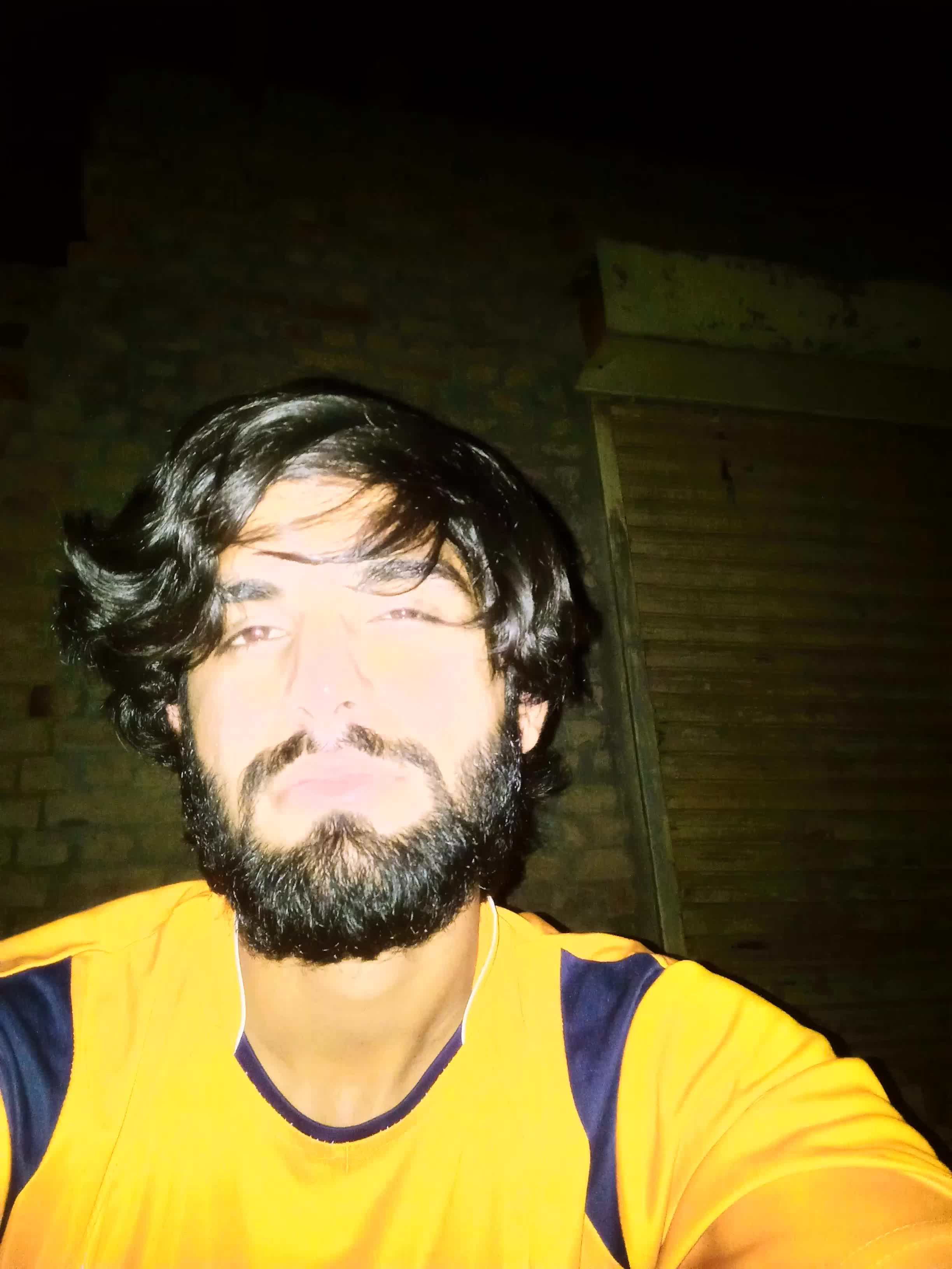 @FaRAZ LakHaN 🏴󠁧󠁢󠁥󠁮󠁧󠁿