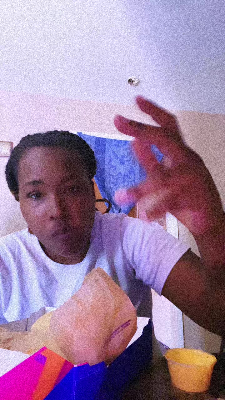 @TayEaats