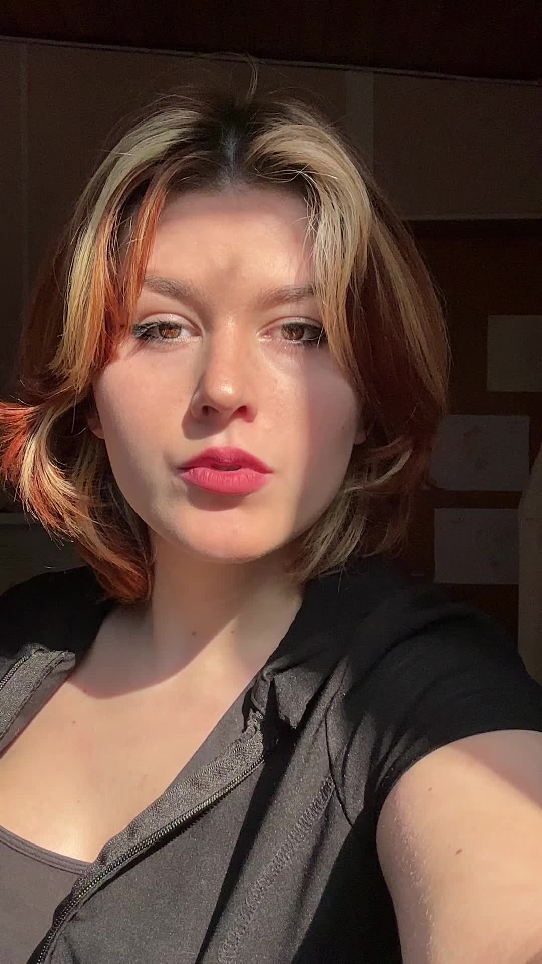 @kellogzz