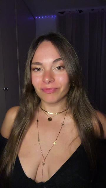 @Valentina🦁