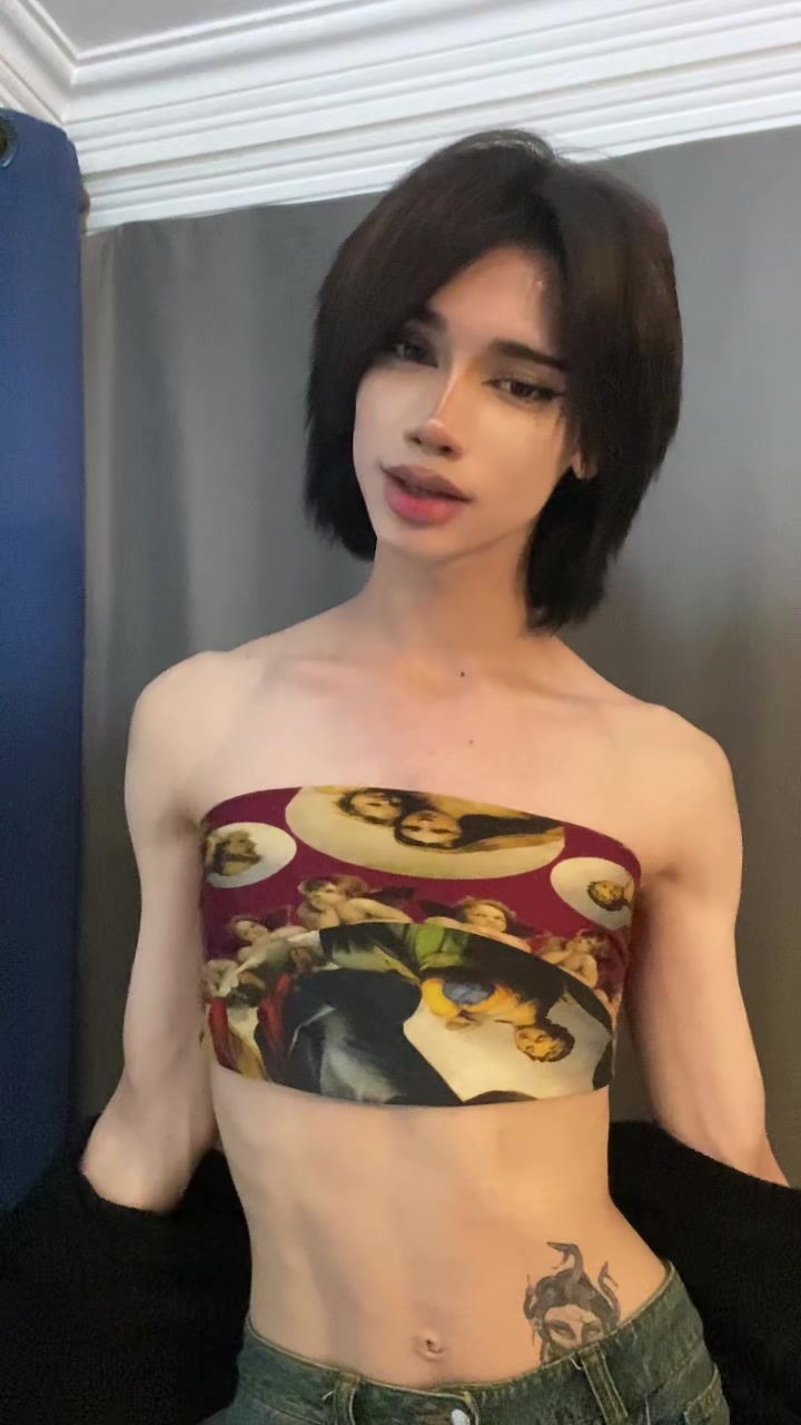 @itshestiahere