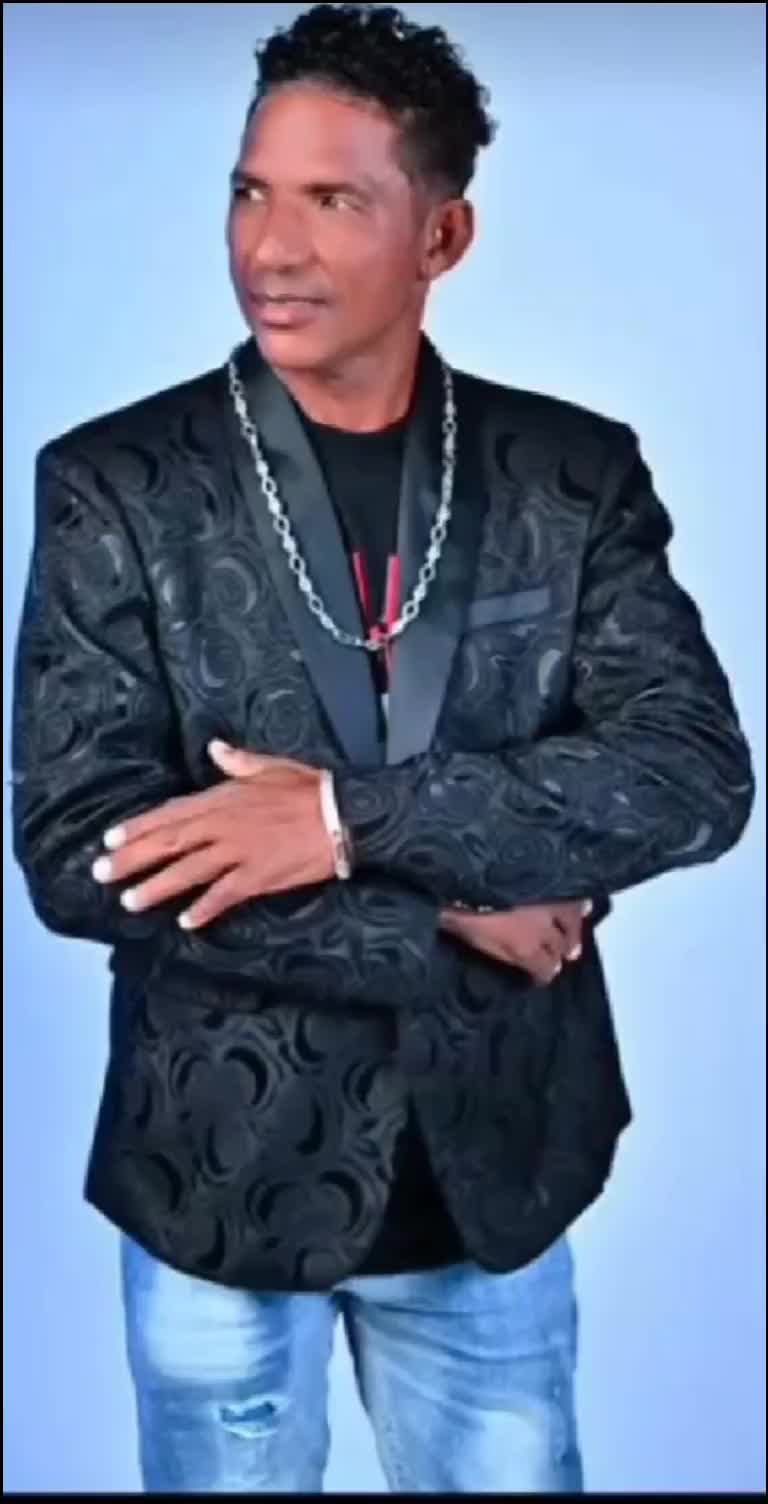 @Raúl Acosta el negro lindo