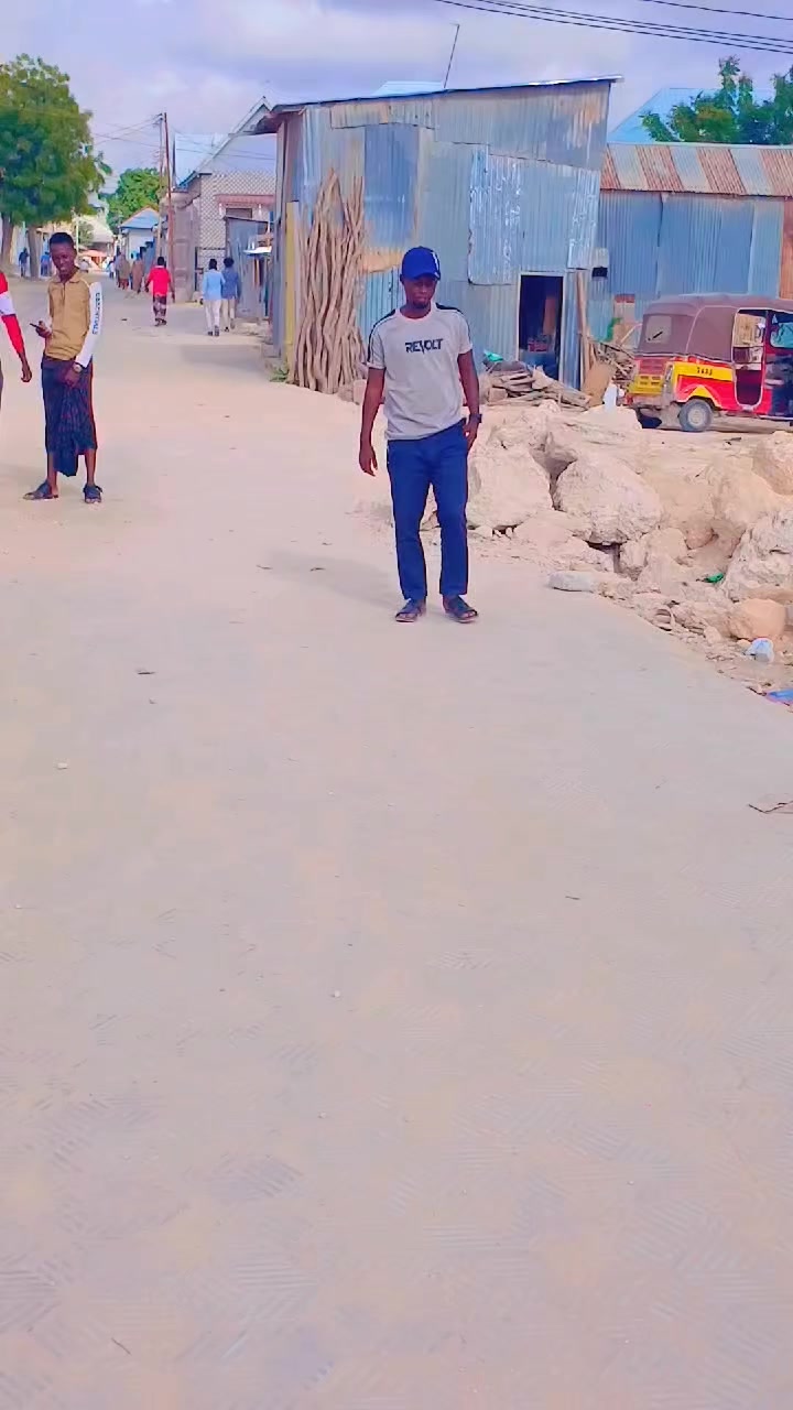 @HALOOYEELO⌚🇸🇴