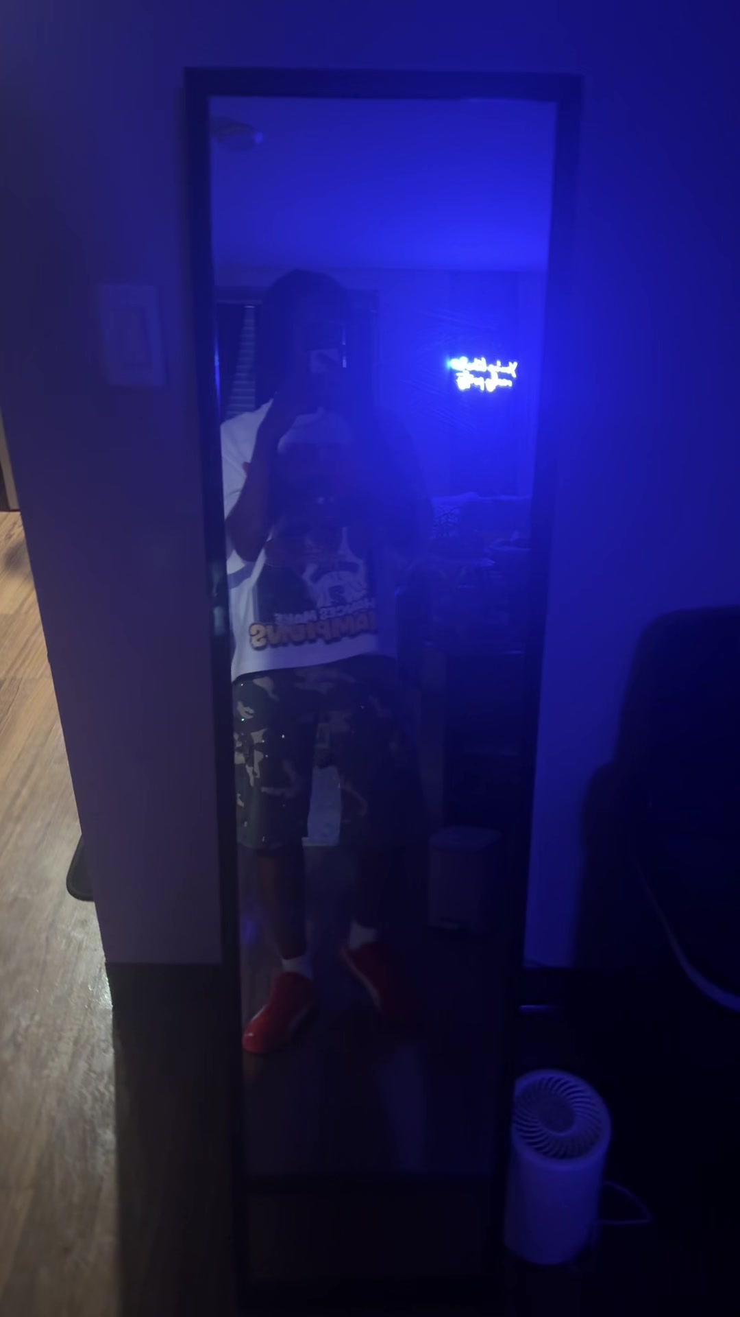 @thuggingwitantone