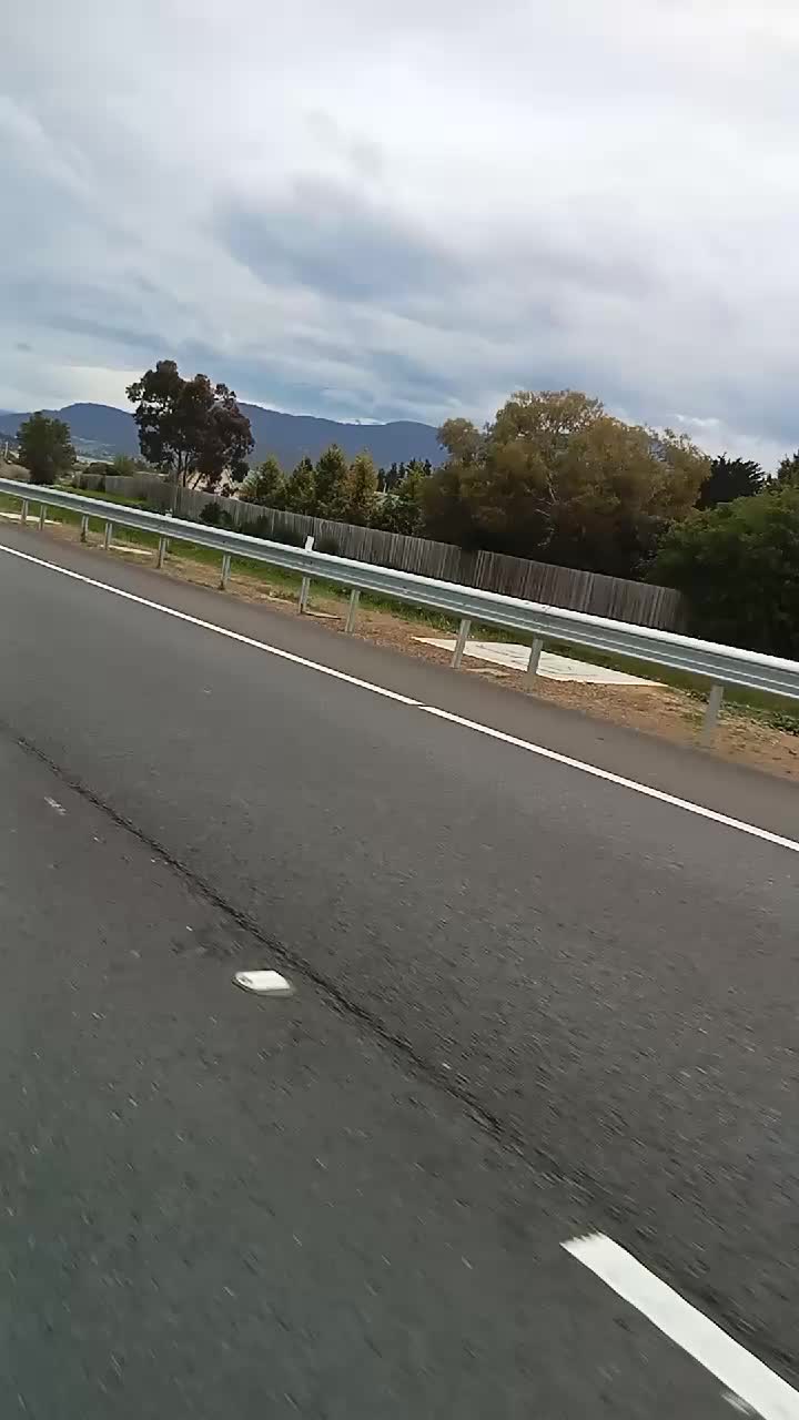@Truck spotters of tassie