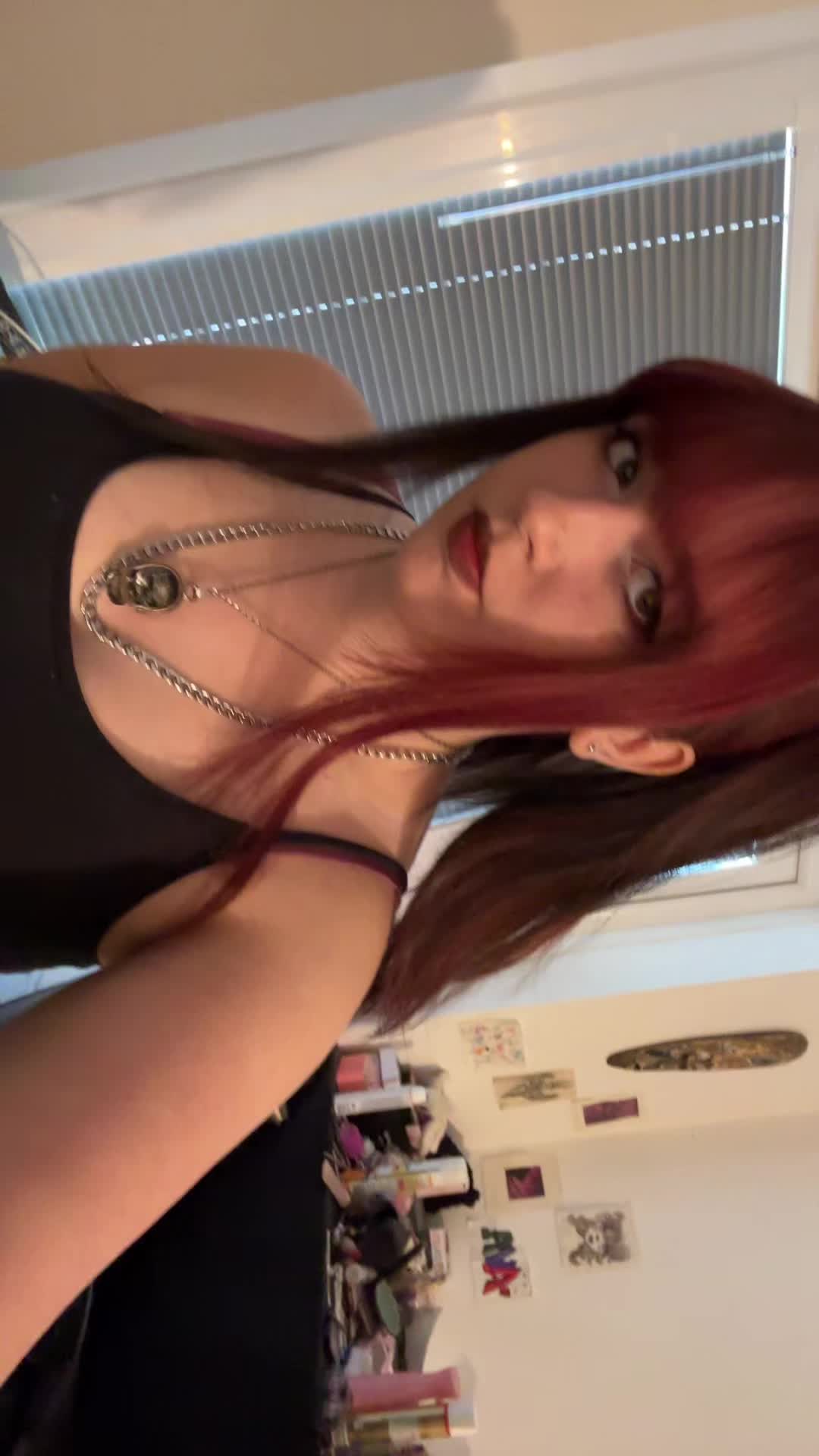 @🪼🎧🥀