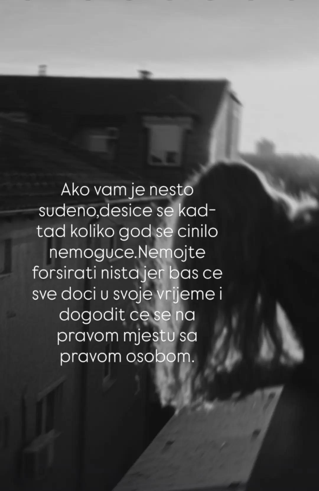 @✌️