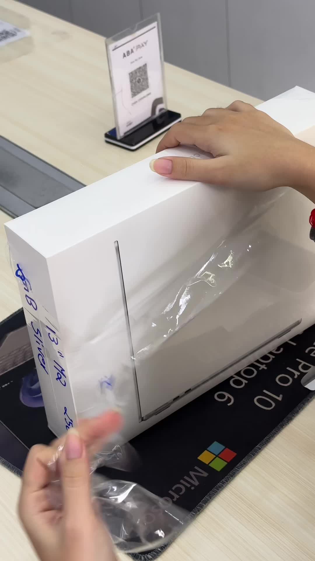 @Beckie Deal Computer បេកគីឌៀល