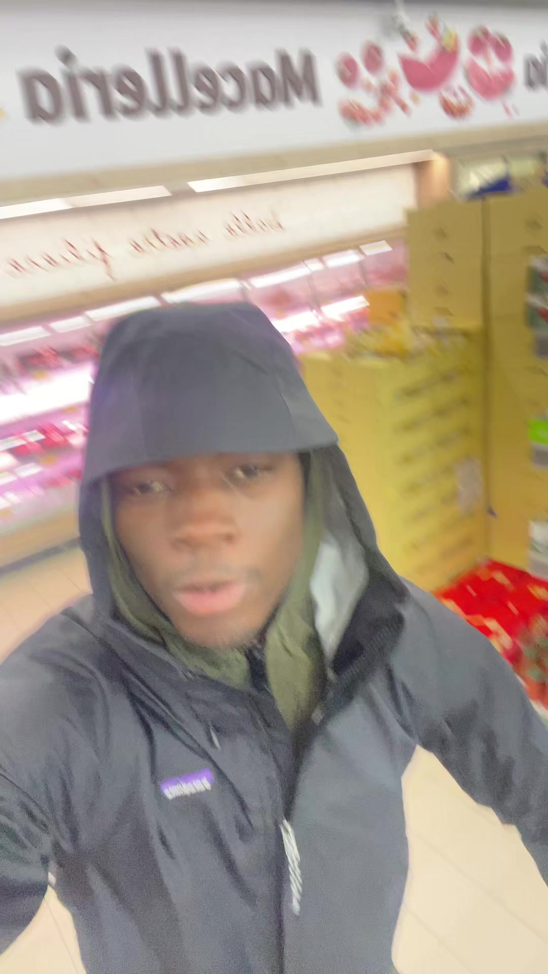 @LilCr