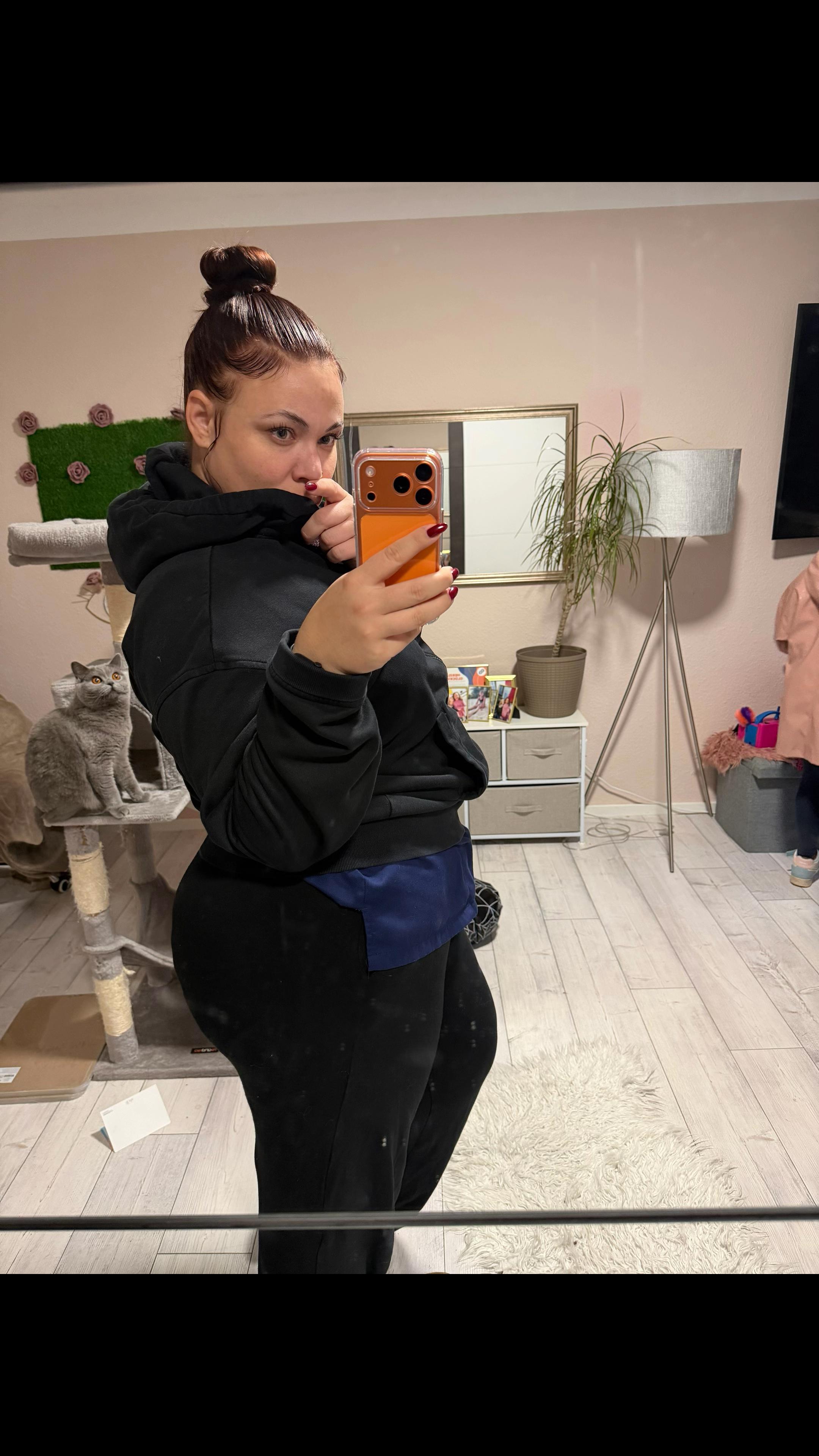 @Nikki