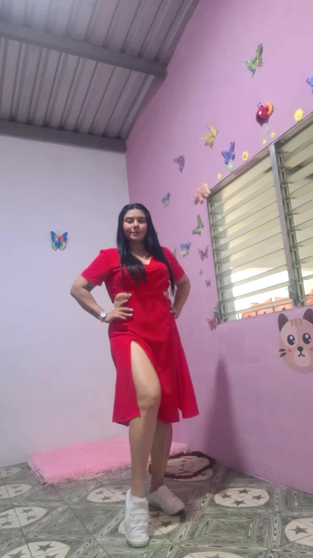 @Litzy Urquilla
