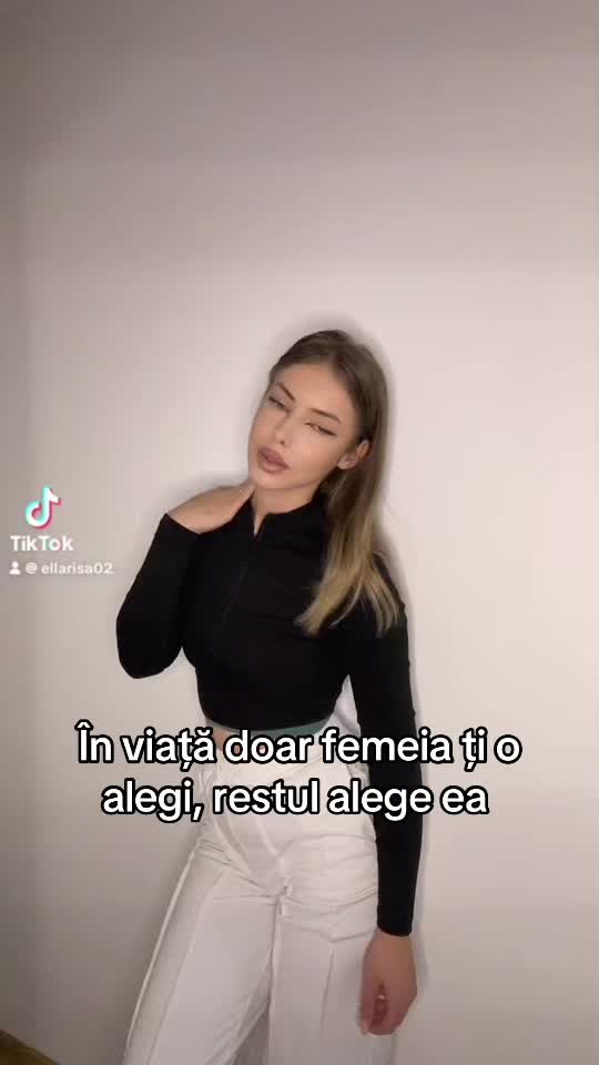 @elarisa02