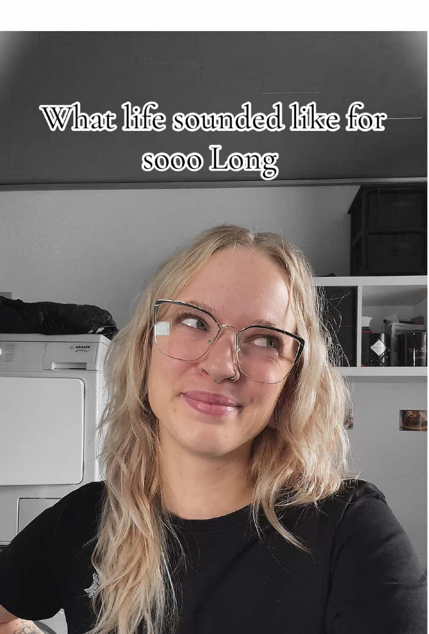 @moshshelle